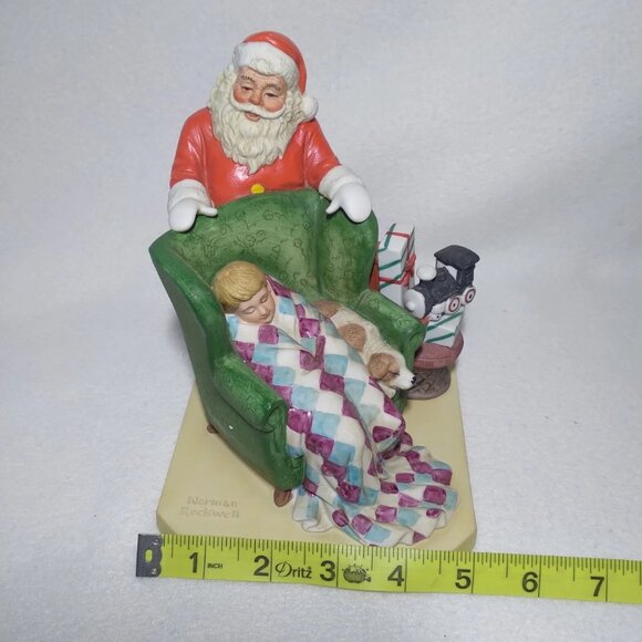 VTG Norman Rockwell Museum 1982 Collector’s Christmas Figurine Waiting for Santa - Picture 9 of 10